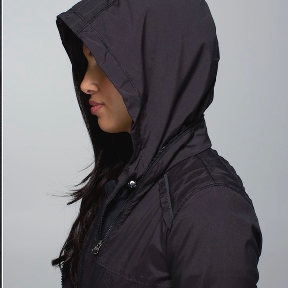 🔴 Lululemon | Spring Forward Jacket 🔴 - Picture 10 of 13